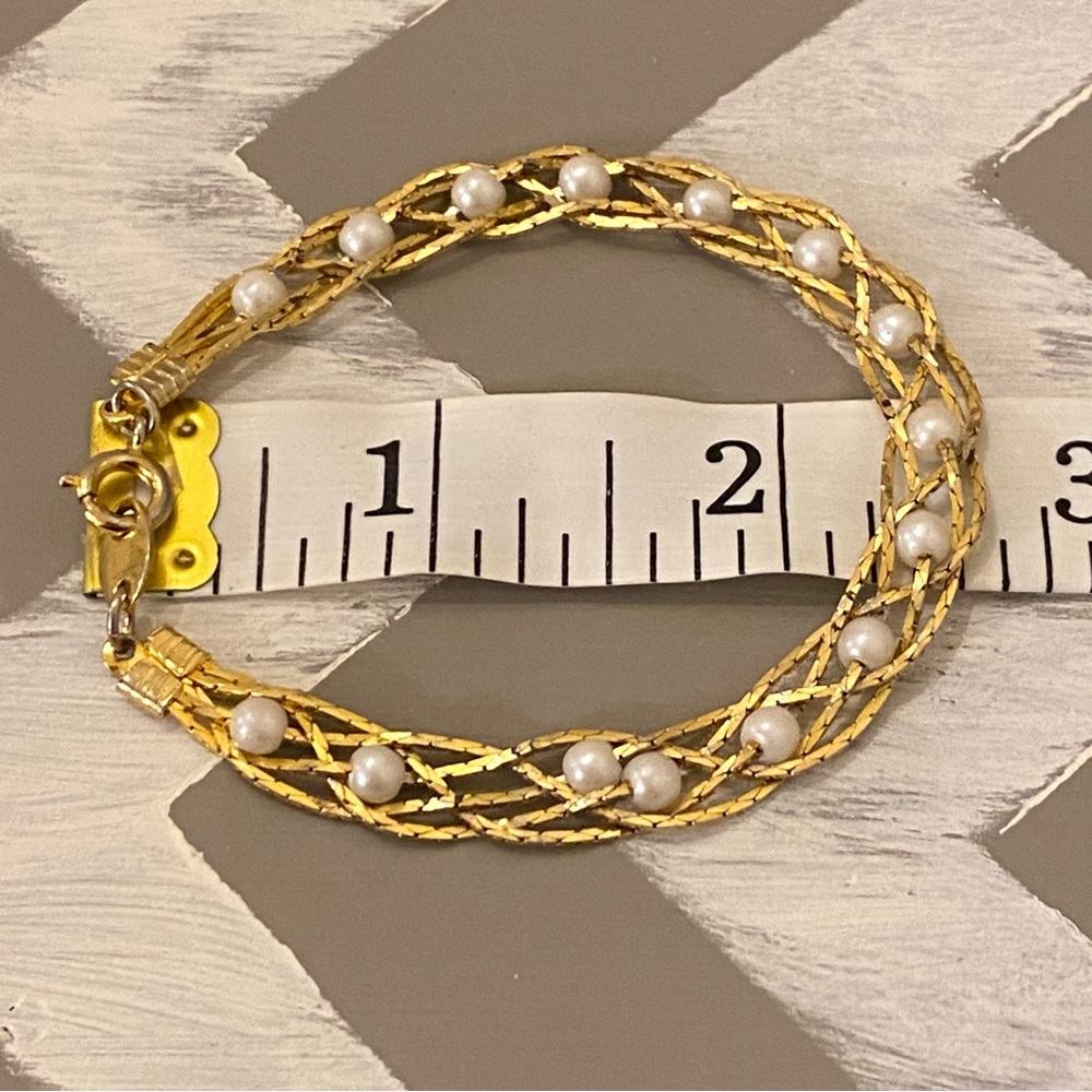 Vintage Pearl & Gold-Tone Lattice Bracelet – Avon SP & Screw Back Pearl Earrings - Picture 7 of 15